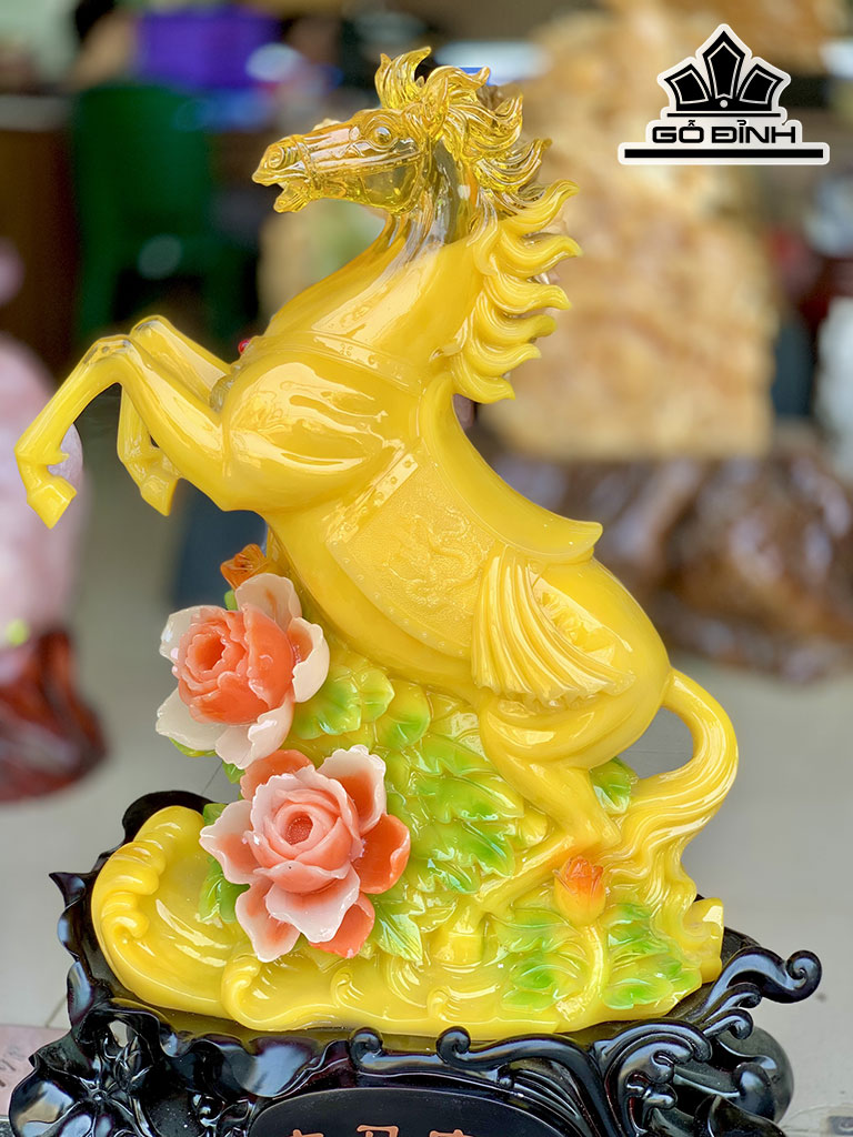 Tác Phẩm Đá Ngọc Hoàng Long Cao 65 Ngang 42 (cm) 5kg