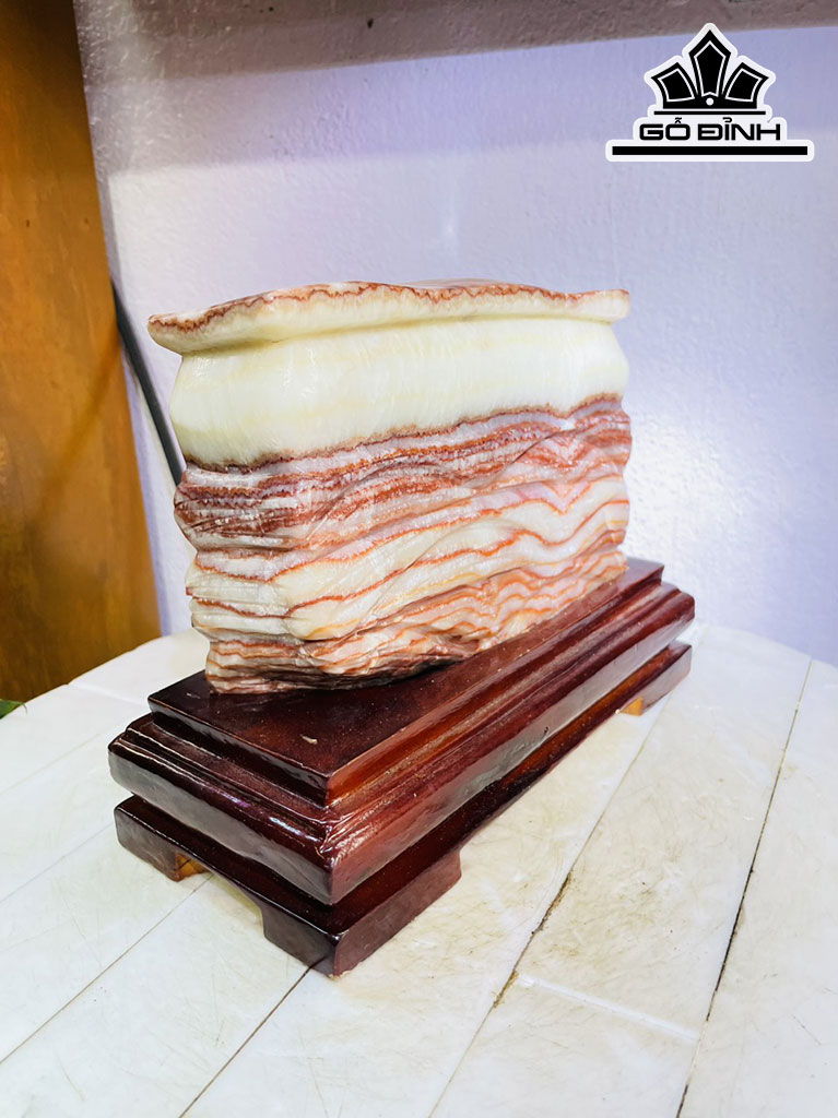 Tác Phẩm Đá Canxit Cao 18 Ngang 19 (cm) 4kg