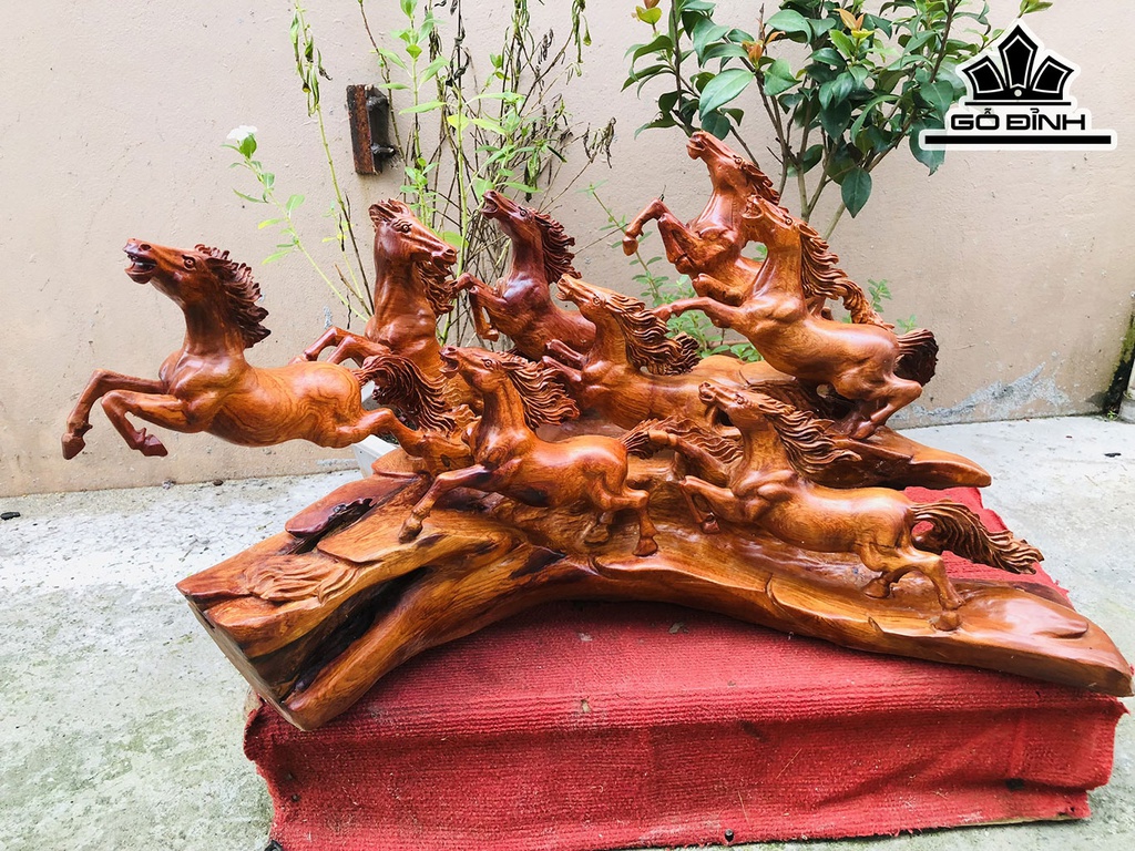 Tượng Mã Đáo Thành Công Gỗ Hương Cao 40 Ngang 73 Sâu 35 (cm)