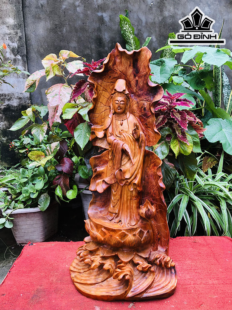Tượng Phật Quan Thế Âm Bồ Tát Gỗ Hương Cao 62 Ngang 35 Sâu 10 (cm)