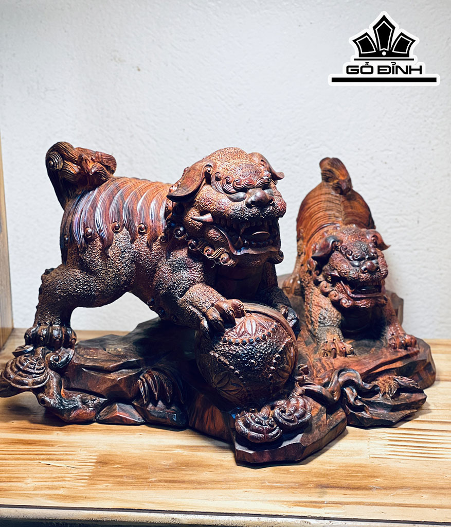 Tượng Nghê Gỗ Trắc Cao 17 Ngang 39 Sâu 18 (cm)