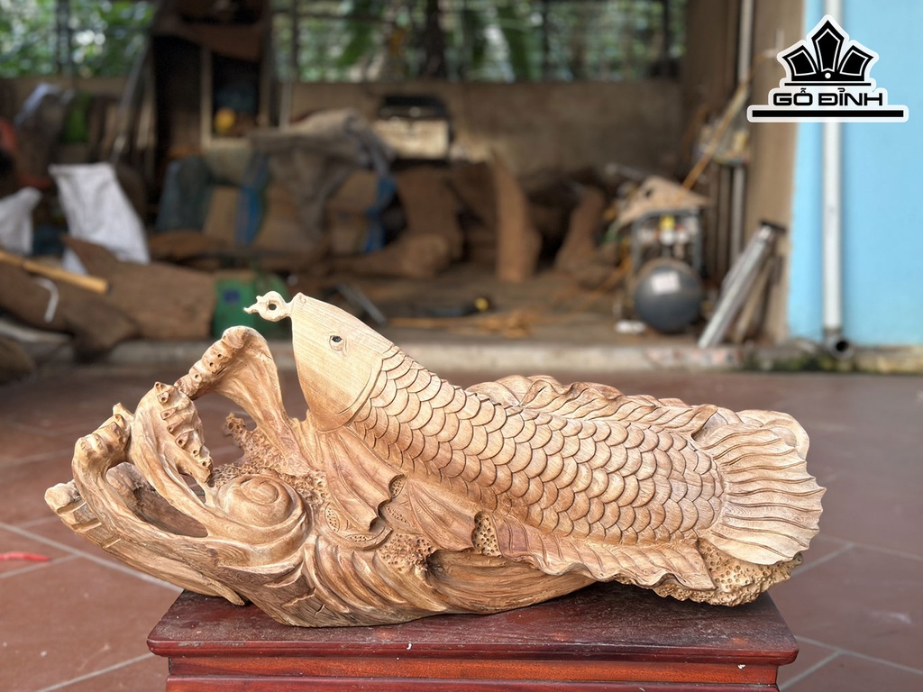 Tượng Cá Kim Long Gỗ Ngọc Am Cao 31 Ngang 75 Sâu 23 (cm)