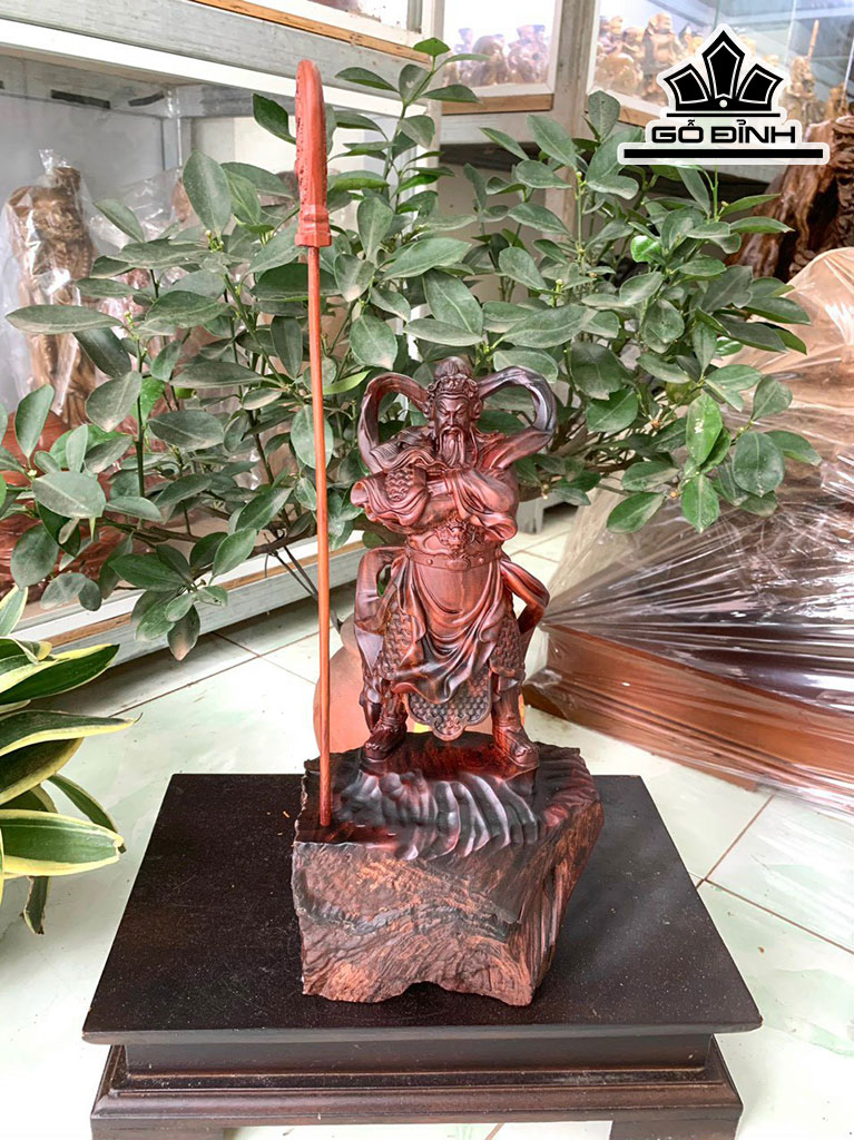 Tượng Quan Công Gỗ Trắc Cao 30 Ngang 13 Sâu 11 (cm)