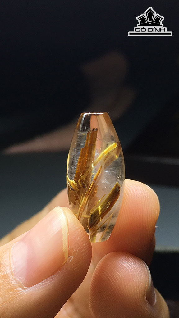 Lu Thống Đá Thạch Anh Tóc Vàng Cao 21,2 Ngang 9,5 (mm) 2,8gr