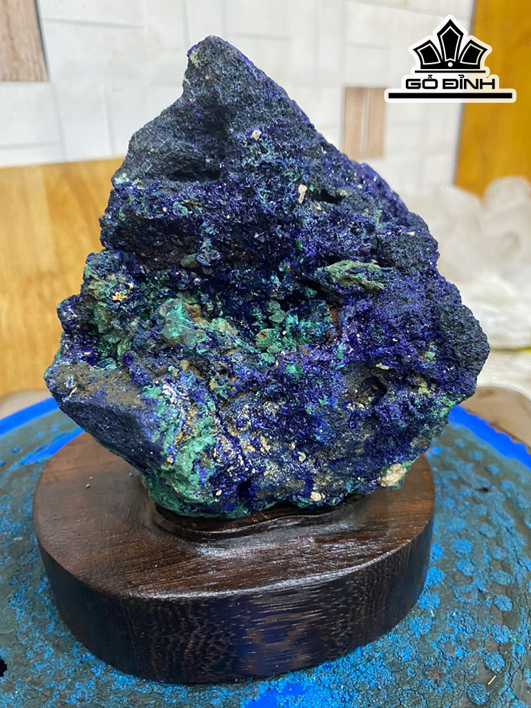 Tác Phẩm Đá Azurite Cao 16 (cm) 1,9kg