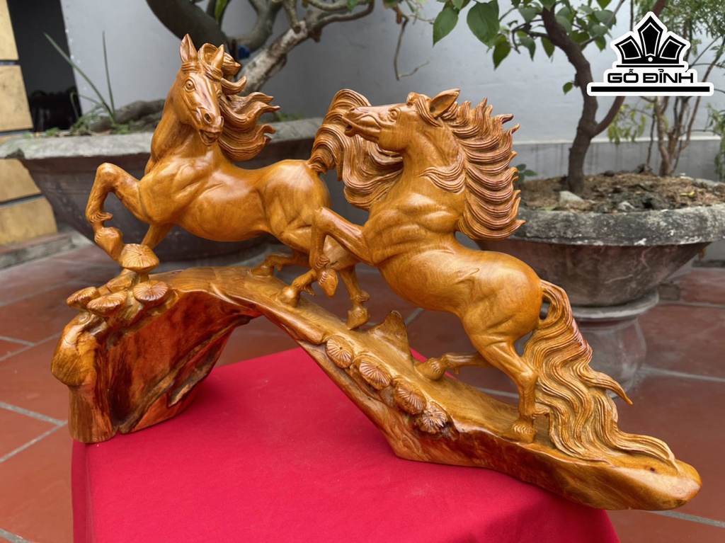 Tượng Song Mã Uyên Ương Gỗ Hương Cao 35 Ngang 57 Sâu 20 (cm)