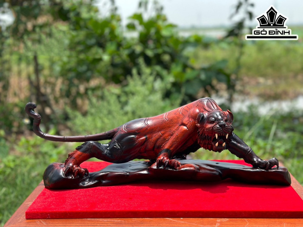Tượng Hổ Phong Thủy Gỗ Trắc Ngang 57 Cao 19 Sâu 20 (cm)