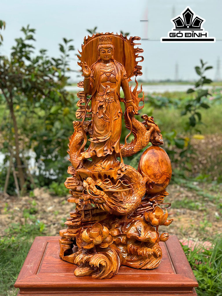 Tượng Quán Thế Âm Bồ Tát Gỗ Hương Cao 82 Ngang 47 Sâu 30 (cm)