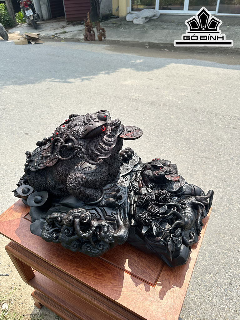 Tượng Thiềm Thừ Gỗ Trắc Cao 35 Ngang 38 Dài 65 (cm)