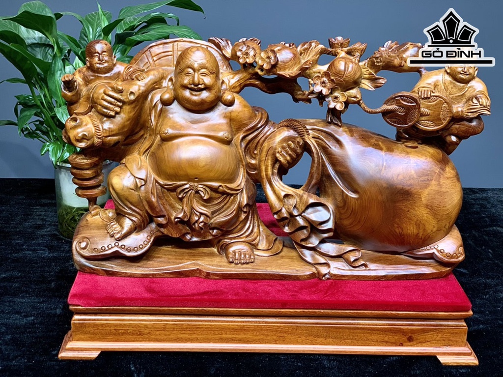 Tượng Phật Di Lặc Kéo Bao Tiền Gỗ Hương Cao 30 Ngang 50 Sâu 11 (cm)