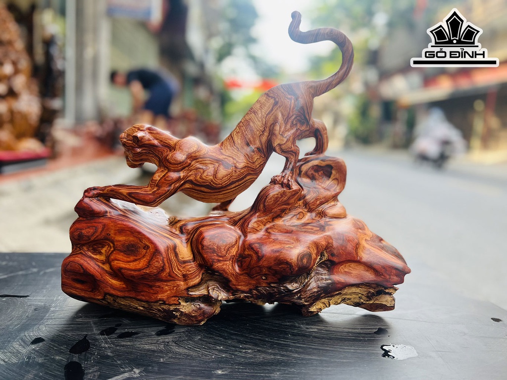 Tượng Báo Săn Mồi Gỗ Chun Sụn Cẩm Ngang 40 Cao 38 Sâu 16 (cm)