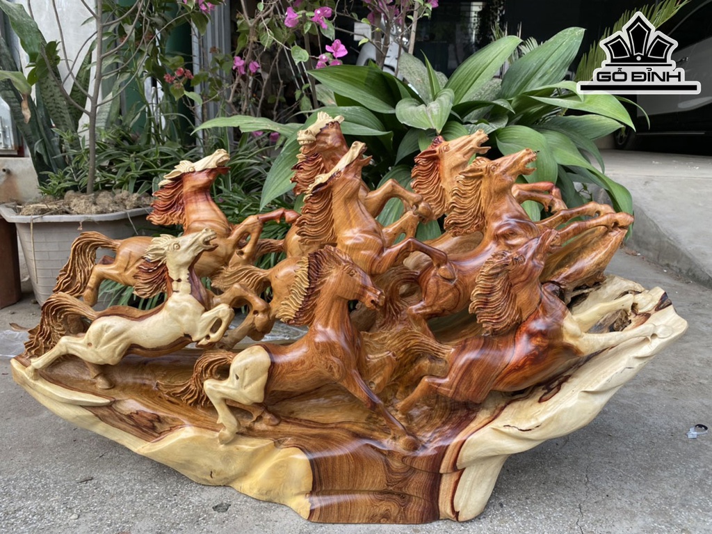 Tượng Bát Mã Gỗ Hương Cao 45 Ngang 80 Sâu 27 (cm)