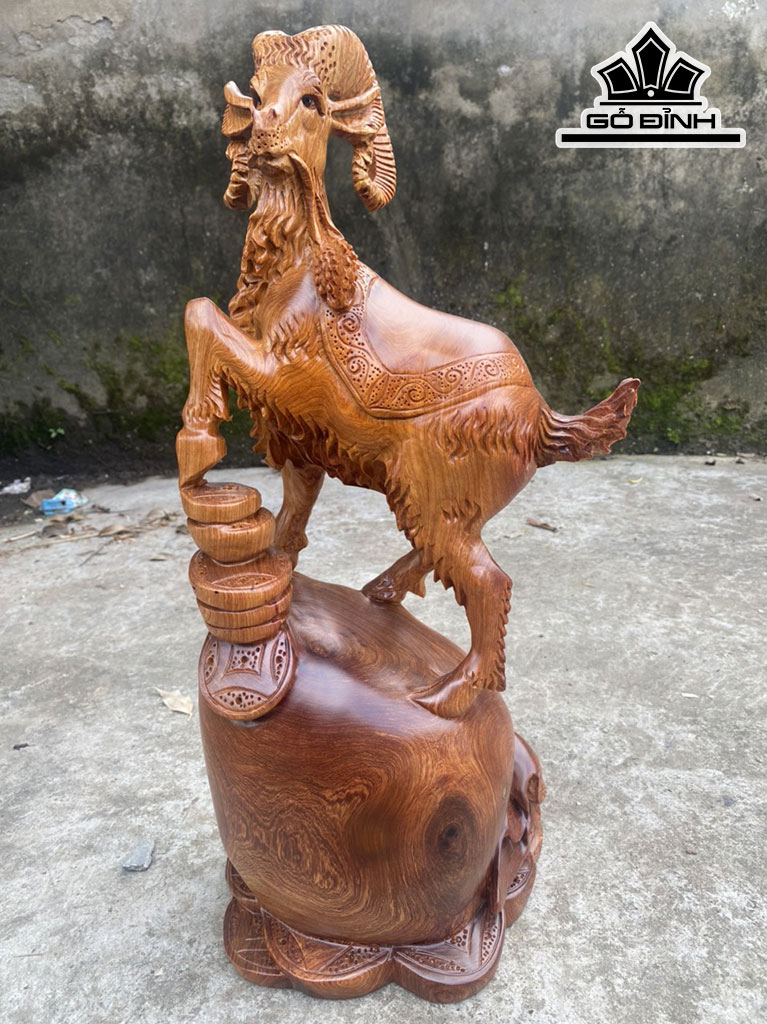 Tượng Dê Phong Thủy Gỗ Hương Cao 56 Ngang 22 Sâu 20 (cm)