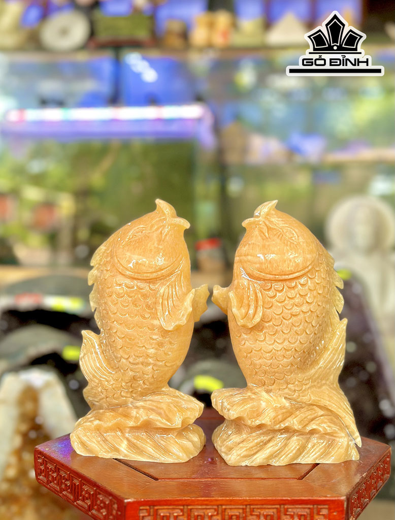 Tác Phẩm Cá Chép Đá Ngọc Hoàng Long Cao 20 (cm)