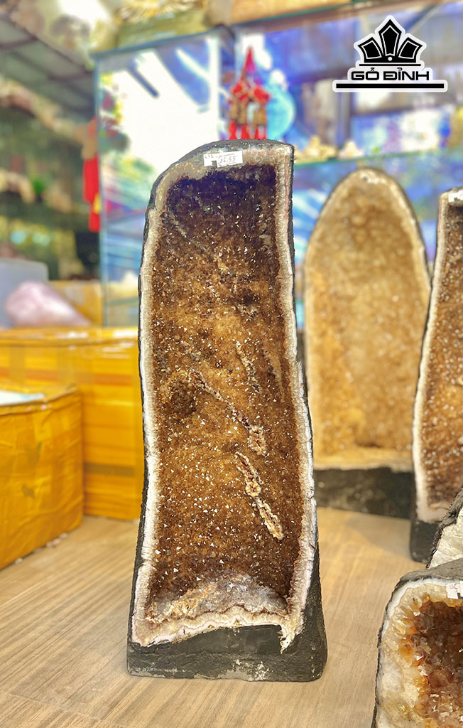 Hốc Đá Thạch Anh Vàng Cao 58 Ngang 20 (cm) 26,55kg