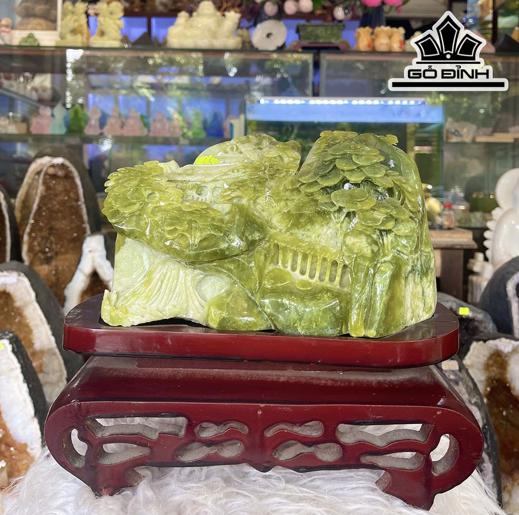 Tác Phẩm Non Sơn Gấm Vóc Đá Sapentine Cao 37 Ngang 32 (cm) 9kg