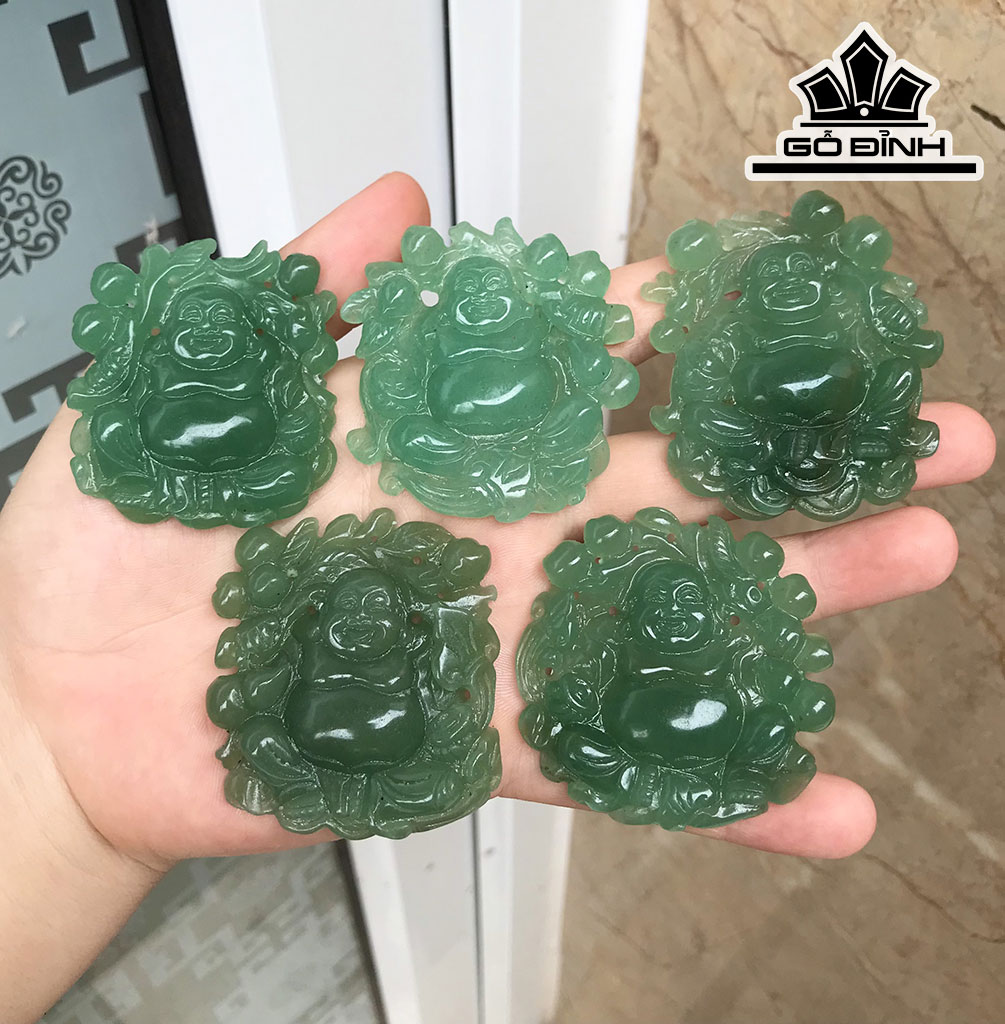 Mặt Dây Chuyền Đá Ngọc Bích (Nephrite Jade) Cao 39,8 Ngang 32,8 Sâu 7,8 (mm)