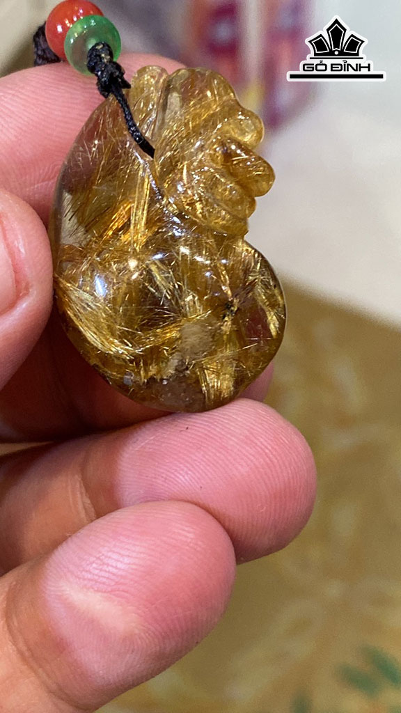 Mặt Dây Chuyền Túi Tiền Đá Thạch Anh Tóc Vàng Cao 33,6 Ngang 22,4 Sâu 12,8 (mm) 11,8gr