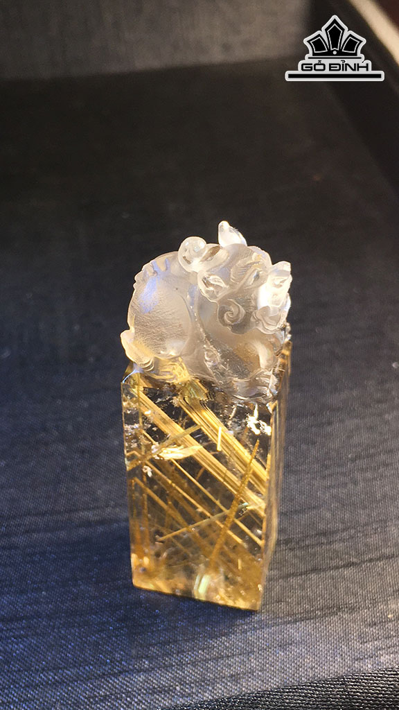 Tỳ Hưu Đá Thạch Anh Tóc Vàng Cao 66,5 Ngang 21,4 Sâu 15,6 (mm) 50,8gr