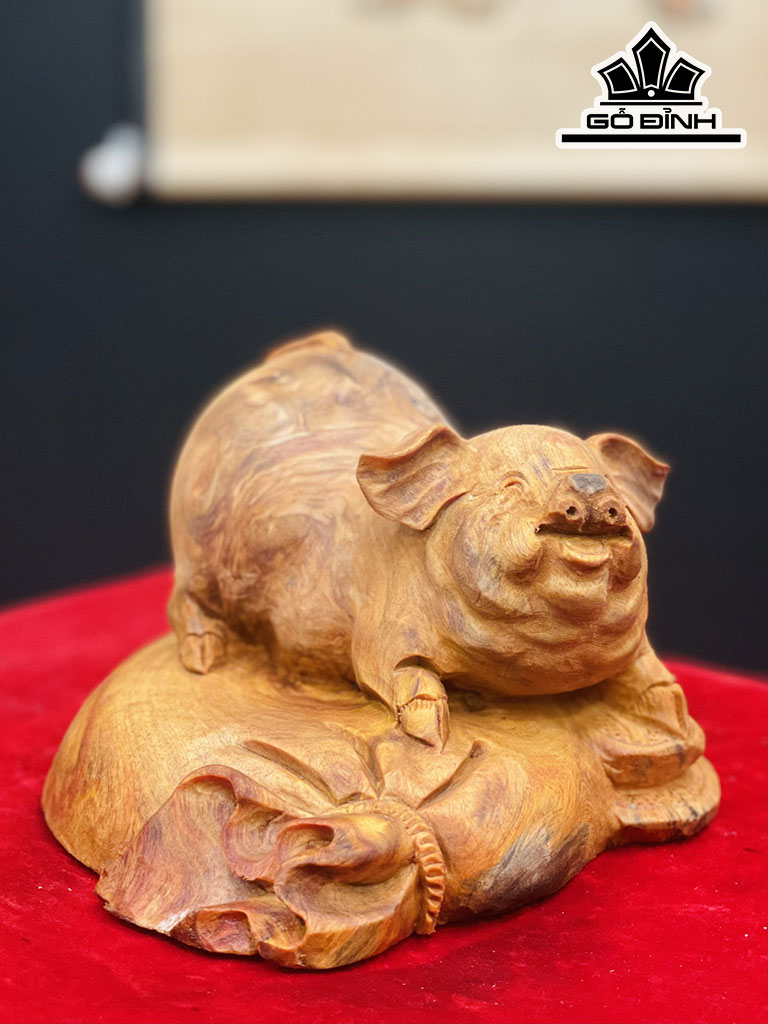 Tượng Heo Phong Thủy Gỗ Pơ Mu Cao 14 Ngang 20 Sâu 20 (cm)