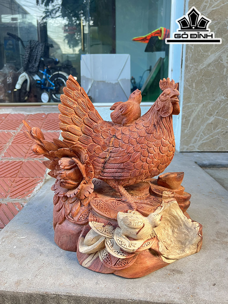 Tượng Gà Phong Thủy Gỗ Hương Cao 32 Ngang 32 Sâu 23 (cm)