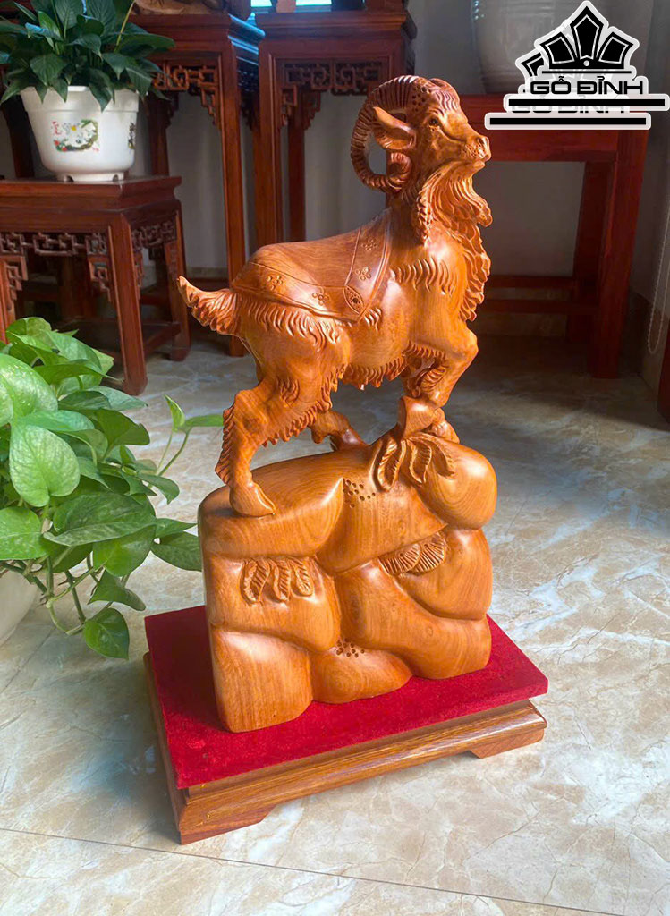 Tượng Nhất Dương Gỗ Hương Cao 52 Ngang 23 Sâu 11 (cm)