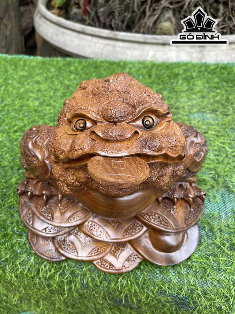 Tượng Thiềm Thừ Gỗ Bách Xanh Cao 18 Ngang 27 Sâu 24 (cm)