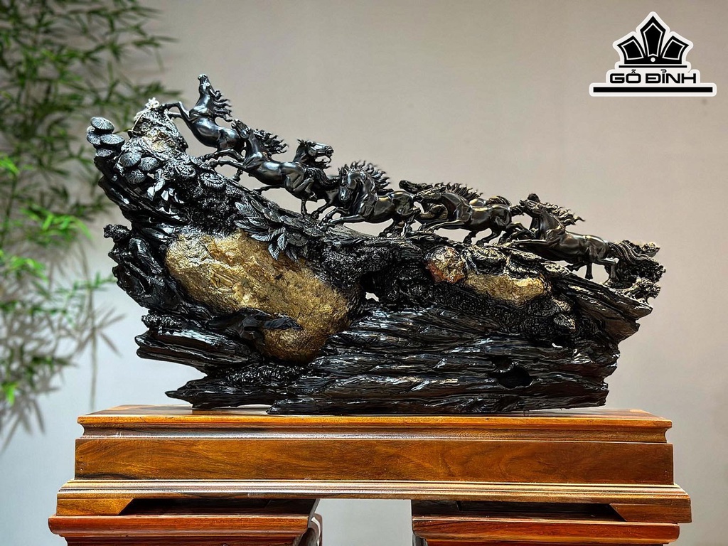 Tượng Bát Mã Gỗ Mun Cao 40 Ngang 72 Sâu 14 (cm)