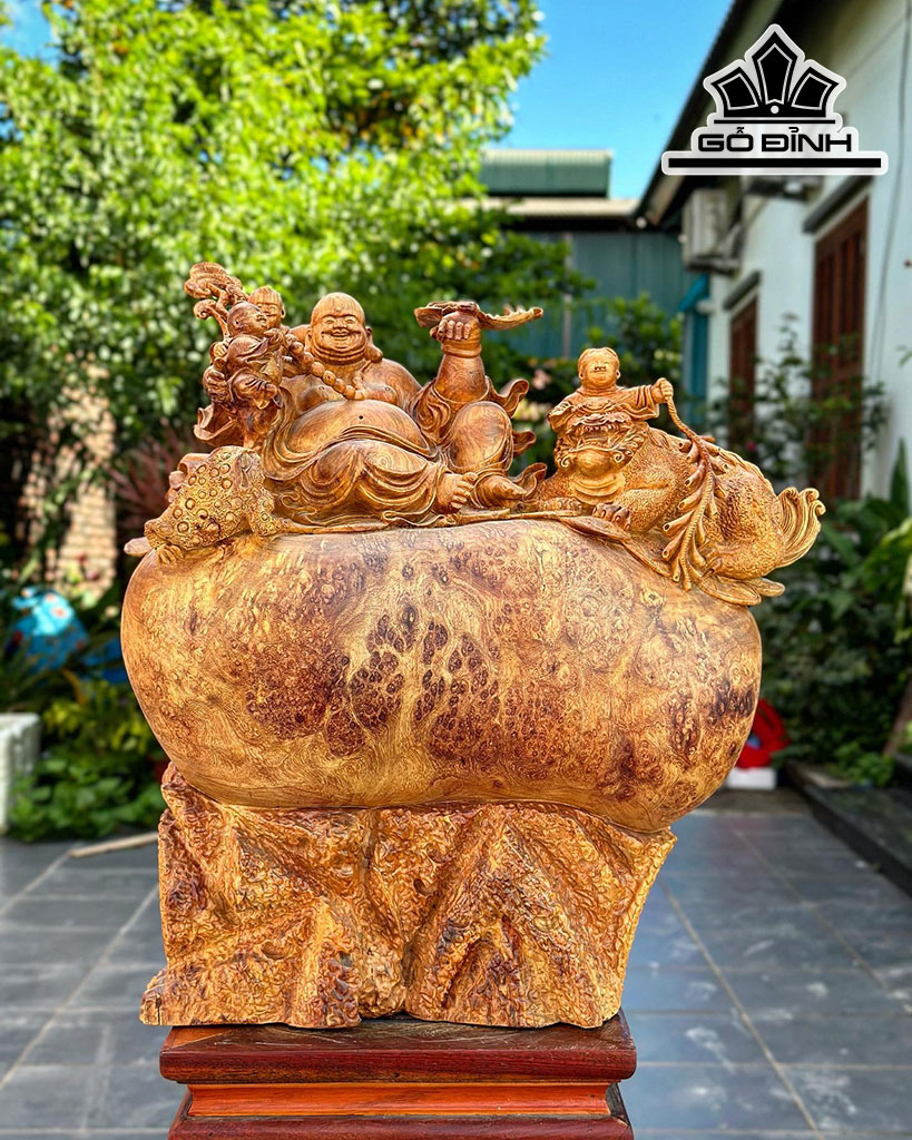 Tượng Phật Di Lặc Tam Phúc Gỗ Nu Hương Cao 52 Ngang 48 Sâu 24 (cm)