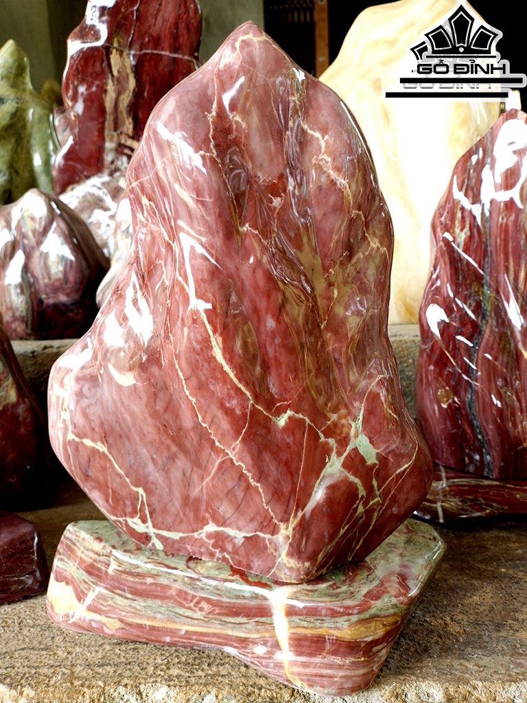 Tác Phẩm Đá Serpentine Cao 32 Ngang 22 (cm) 6kg