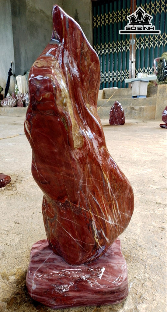Tác Phẩm Đá Serpentine Cao 34 Ngang 16 (cm) 8kg