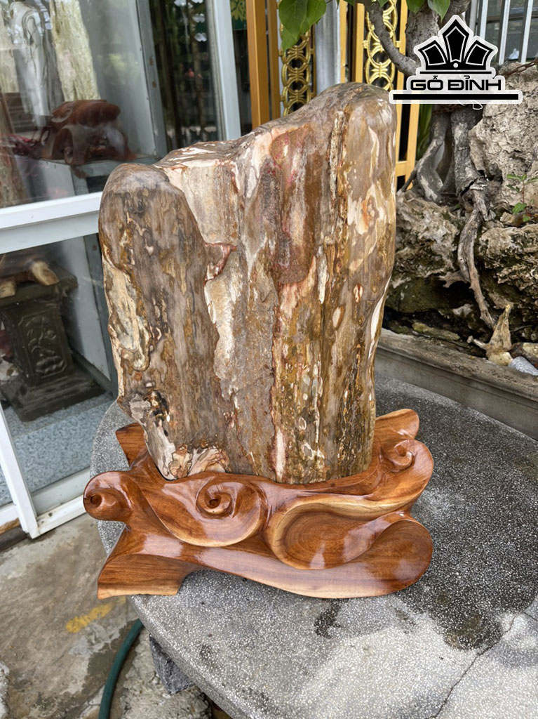 Tác Phẩm Gỗ Hóa Thạch Cao 56 (cm) 36,5kg
