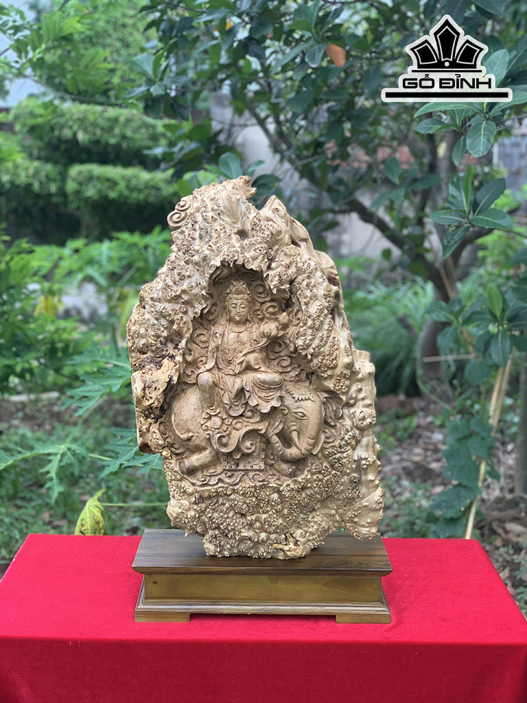 Tượng Phật Bà Quan Âm Gỗ Nu Kháo Cao 66 Ngang 43 Sâu 15 (cm)