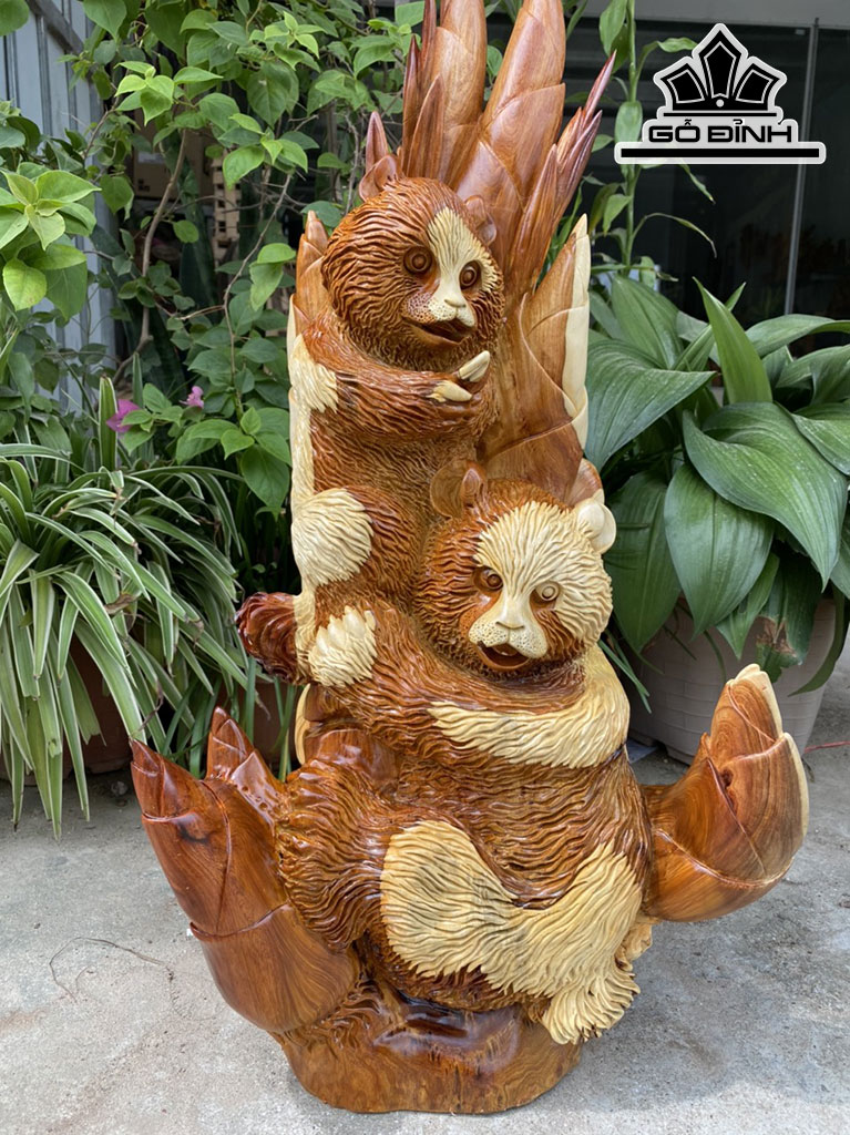 Tượng Gấu Trúc Gỗ Hương Cao 70 Ngang 36 Sâu 20 (cm)