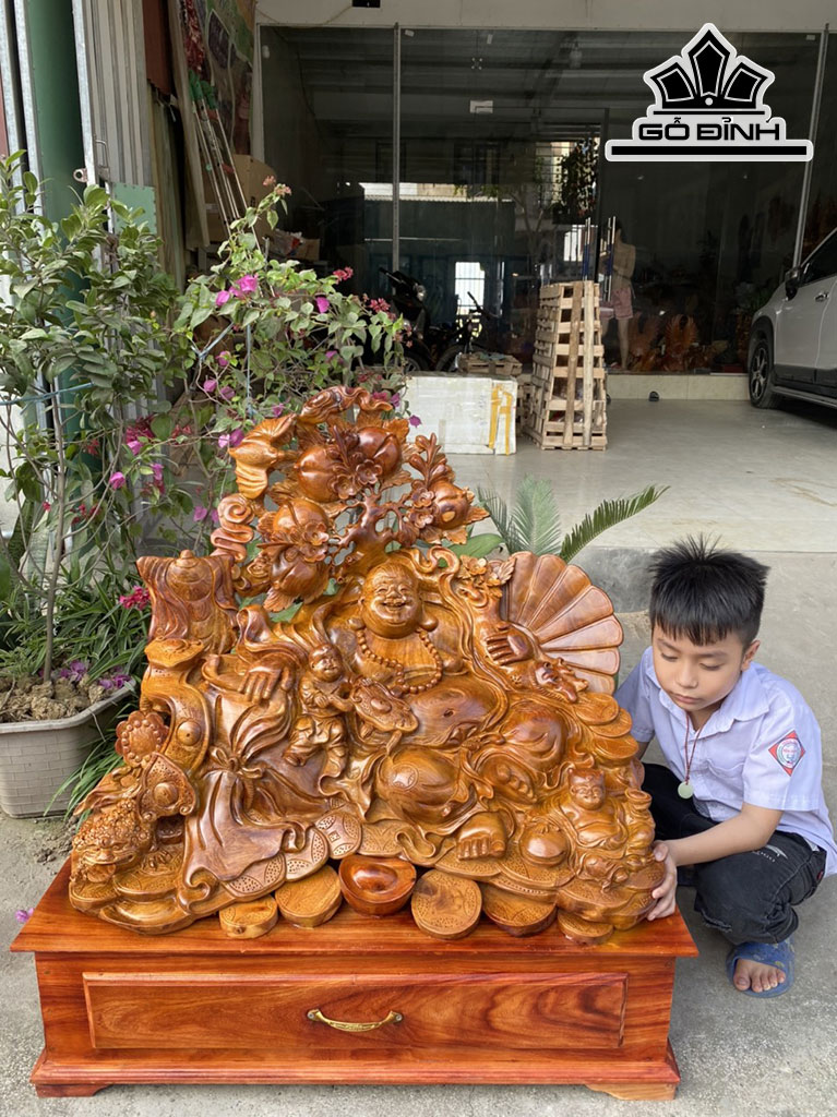 Tượng Phật Di Lặc Ngồi Vác Cành Đào Gỗ Hương Cao 70 Ngang 90 Sâu 45 (cm)
