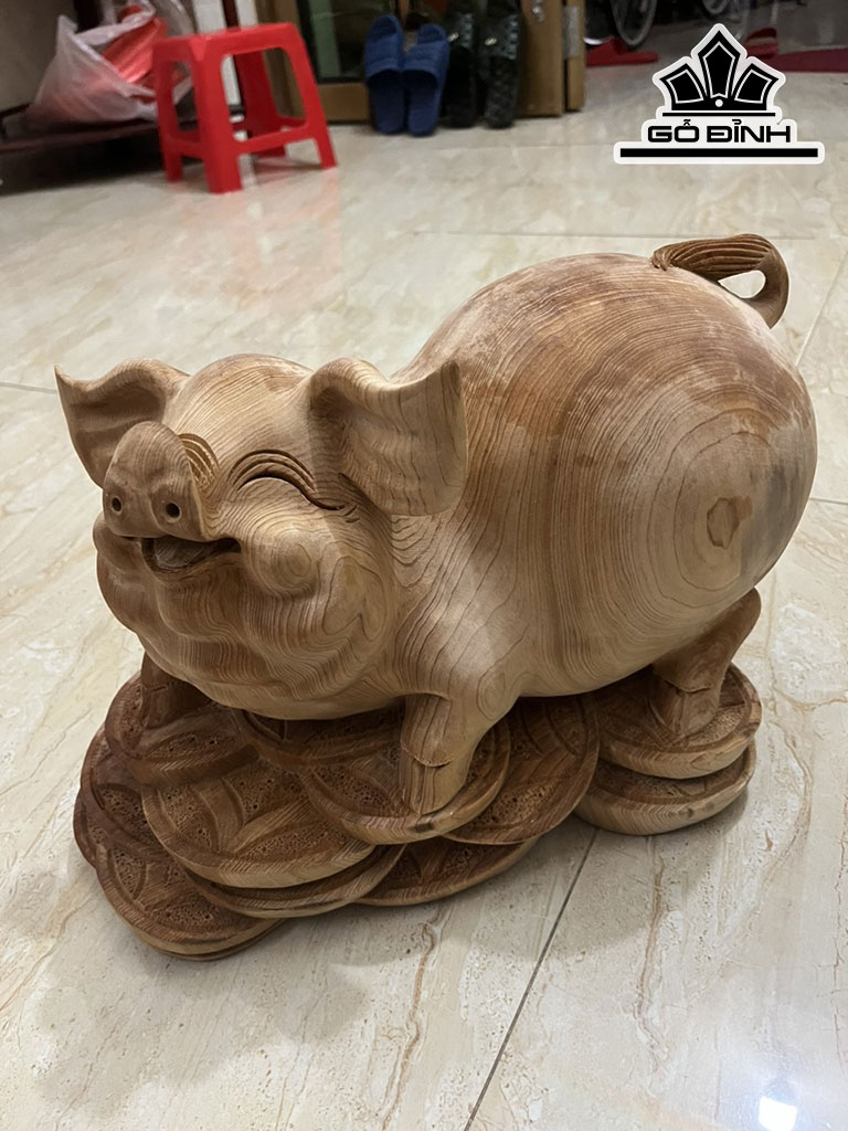 Heo Tài Lộc Gỗ Ngọc Am Cao 23 Ngang 35 Sâu 20 (cm)