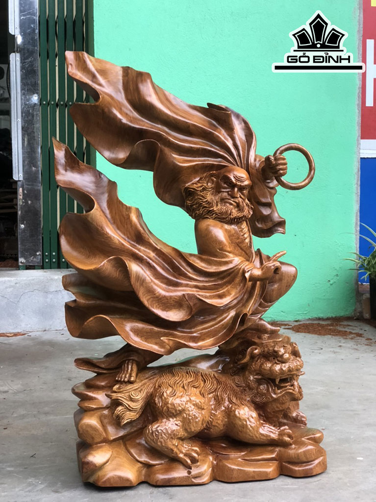 Tượng Đạt Ma Sư Tổ Gỗ Hương Cao 61 Ngang 36 Sâu 15 (cm)