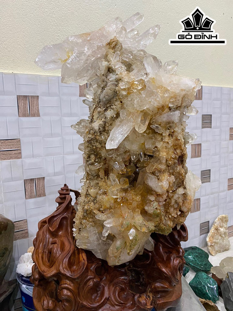 Tác Phẩm Đá Thạch Anh Vàng Cao 60 (cm) 43kg