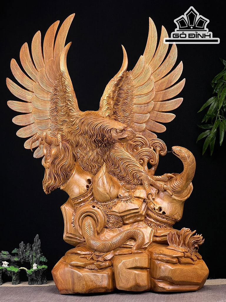 Tượng Đại Bàng Gỗ Hương Cao 94 Ngang 70 Sâu 36 (cm)