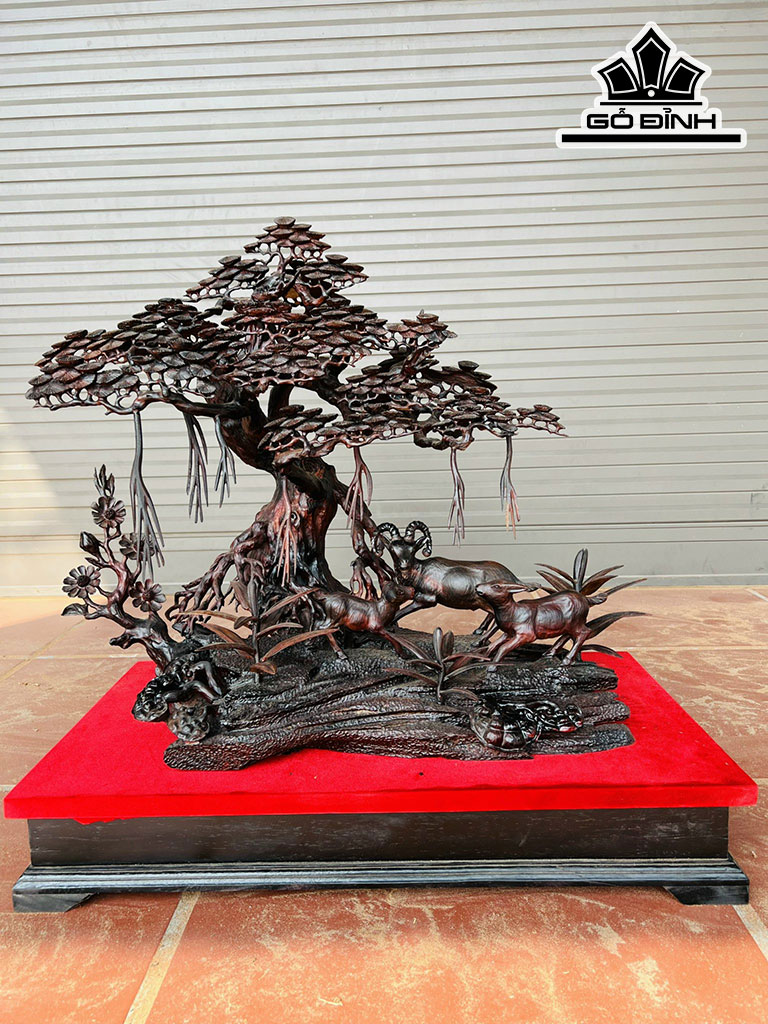 Tượng Tam Dương Khai Thái Gỗ Trắc Cao 69 Ngang 68 Sâu 38 (cm)