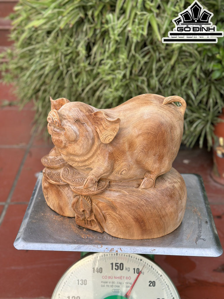 Tượng Heo Gỗ Ngọc Am Cao 28 Ngang 34 Sâu 23 (cm)