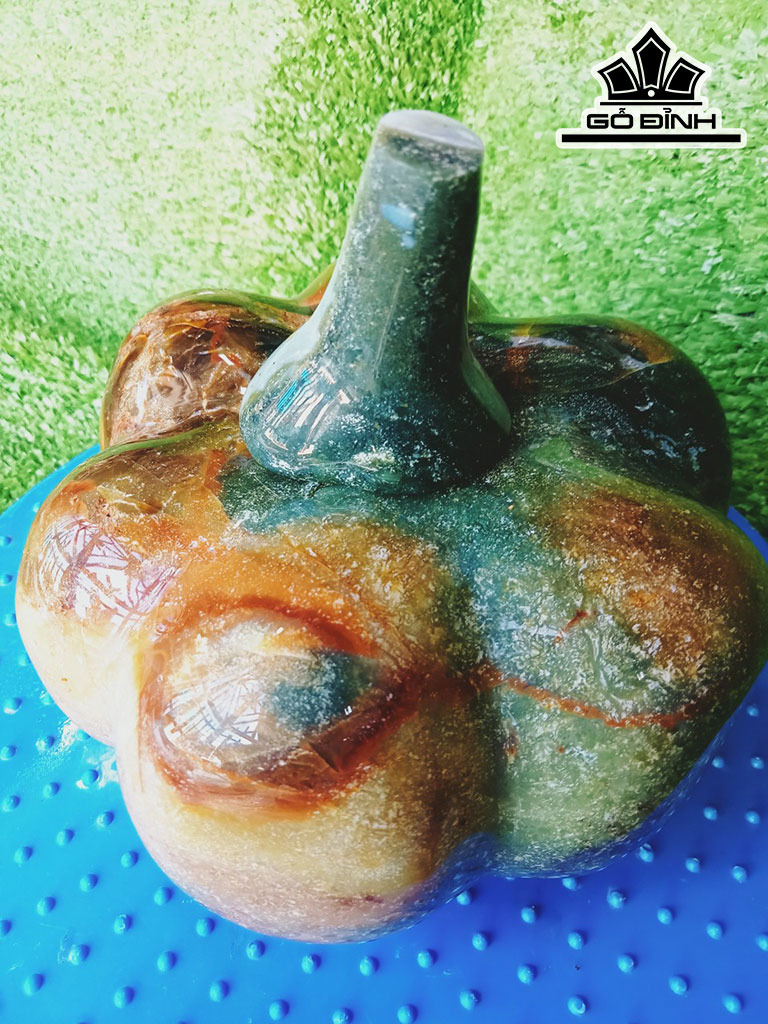 Tác Phẩm Bí Ngô Gỗ Hóa Ngọc Đường Kính 14 (cm) 2.5kg