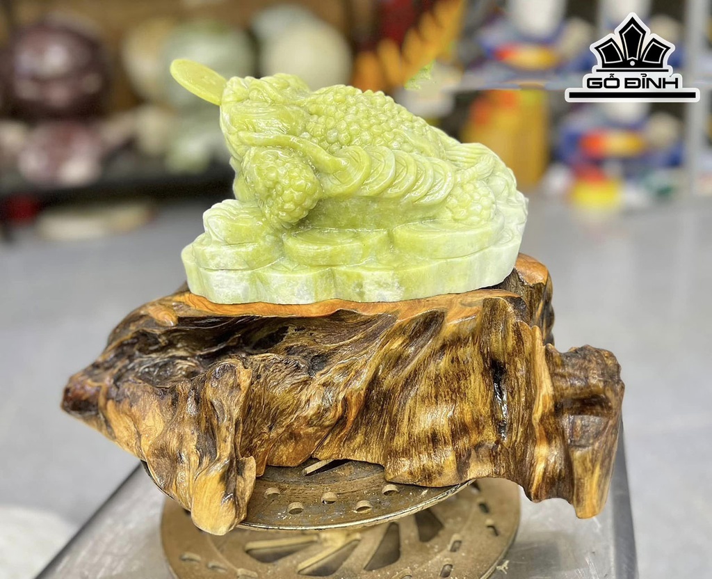 Tác Phẩm Thiềm Thừ Đá Serpentine Cao 23 Ngang 15,5 Sâu 18 (cm) 5kg