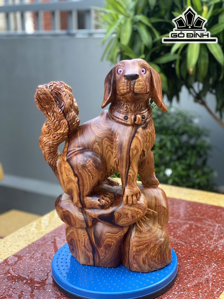 Tượng Chó Gỗ Cẩm Cao 38 Ngang 22 Sâu 12 (cm)