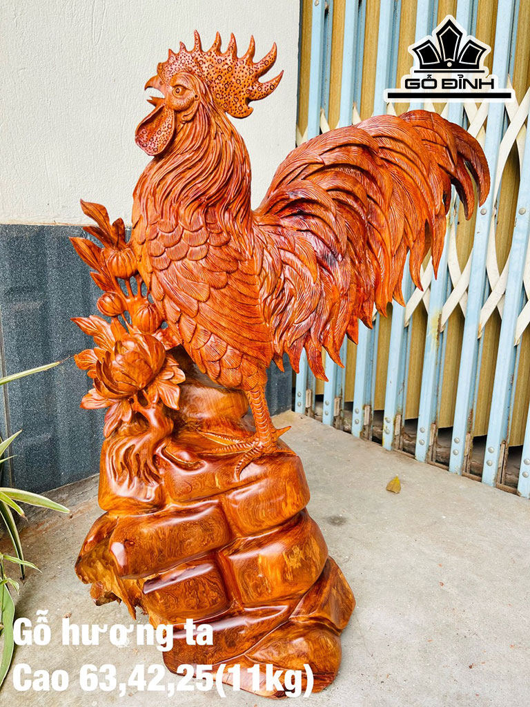 Tượng Gà Trống Gỗ Hương Cao 63 Ngang 42 Sâu 25 (cm)