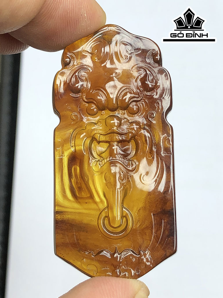 Mặt Dây Chuyền Tỳ Hưu Đá Hổ Phách Cao 53,8 Ngang 25 Sâu 11 (mm) 11gr