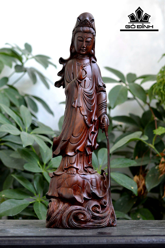 Tượng Phật Bà Quan Âm Gỗ Trắc Cao 34 Ngang 12 Sâu 10 (cm)