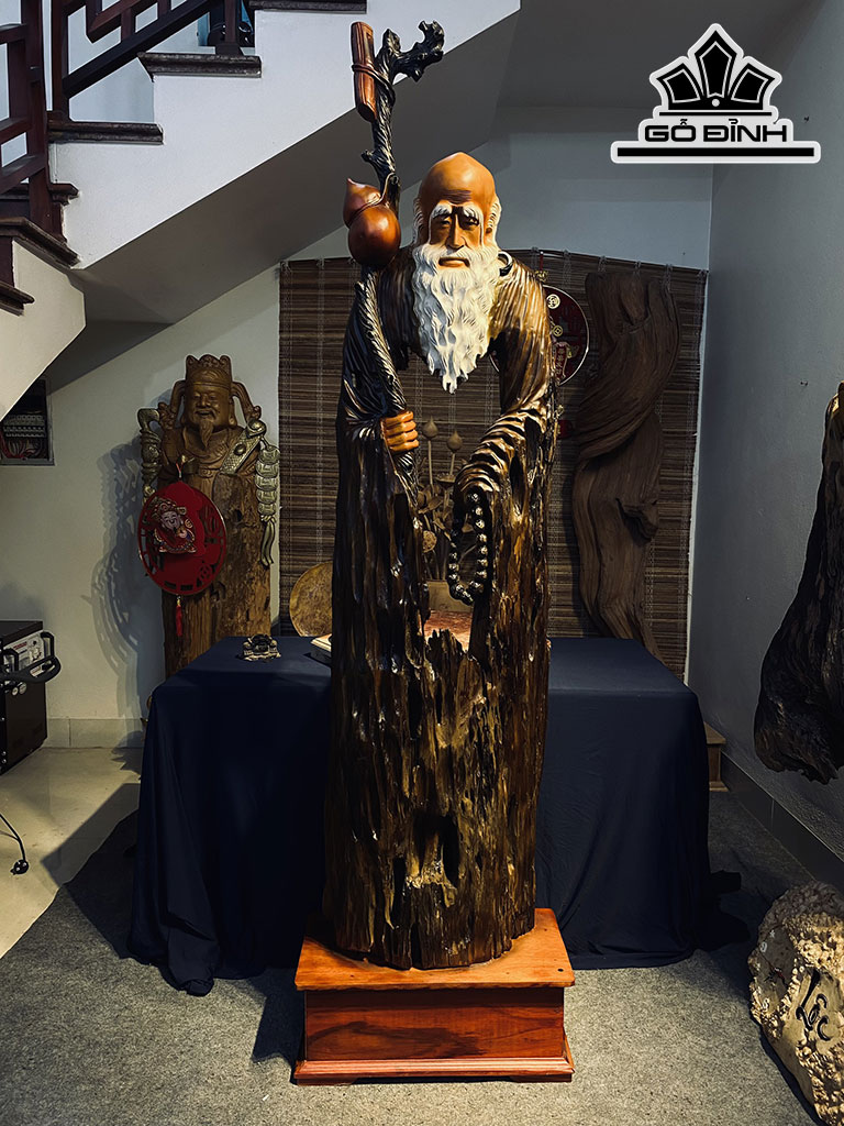 Tượng Đạt Ma Sư Tổ Gỗ Dổi Cao 186 Ngang 45 Sâu 20 (cm)