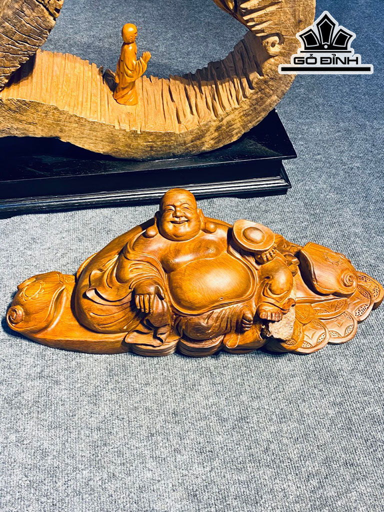 Tượng Phật Di Lặc Ngồi Bao Tiền Gỗ Hương Ngang 62 Cao 25 Sâu 25 (cm)
