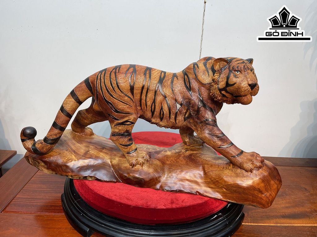 Tượng Hổ Phong Thủy Gỗ Hương Ngang 62 Cao 30 Sâu 16 (cm)